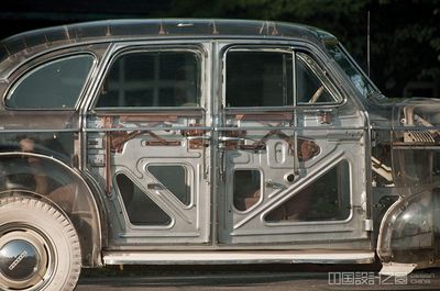 庞蒂亚克幽灵车背后的故事--美国第一辆全尺寸透明汽车